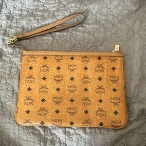 MCM Visetos Clutch